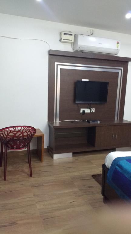 Hitech Shilparamam Guest House Hyderabad Bagian luar foto