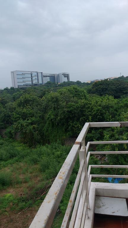 Hitech Shilparamam Guest House Hyderabad Bagian luar foto