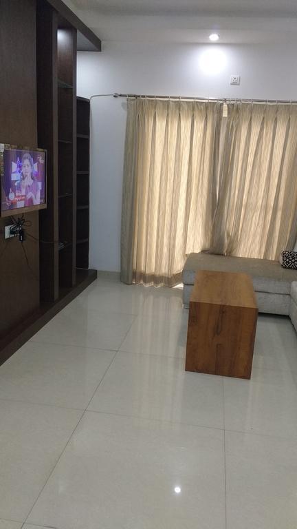 Hitech Shilparamam Guest House Hyderabad Bagian luar foto